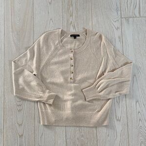 Women’s a size small Banana Republic henley sweater.